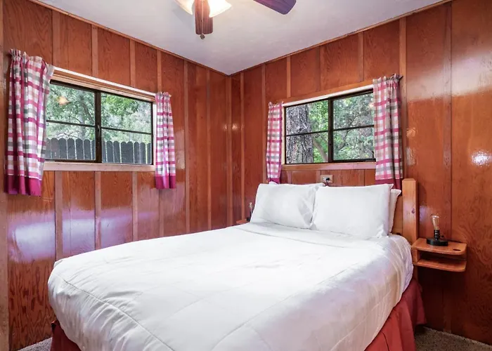 The Don Hoel & Venue Hotel